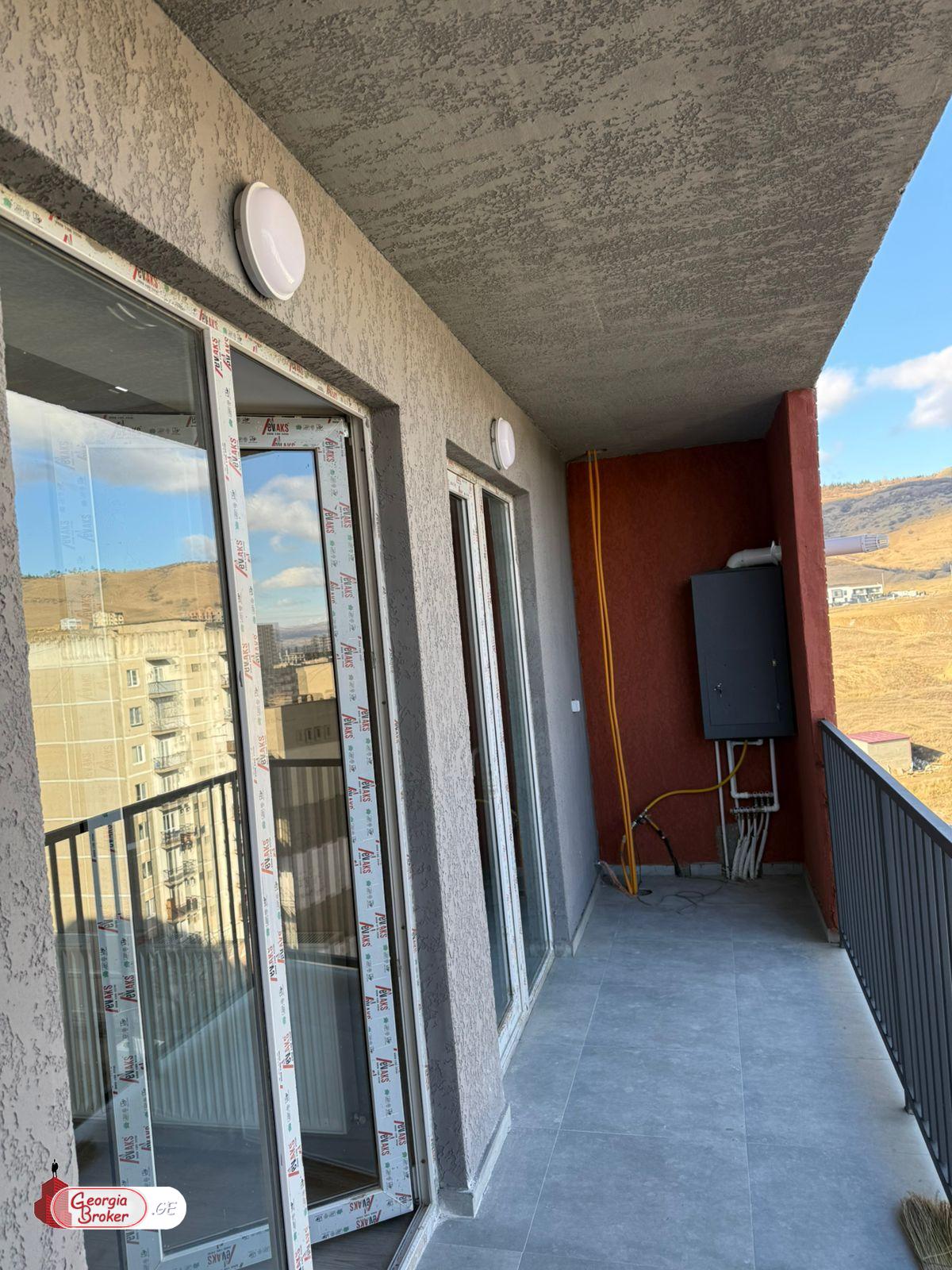 იყიდება ახალი გარემონტებული 2 ოთახიანი ბინა